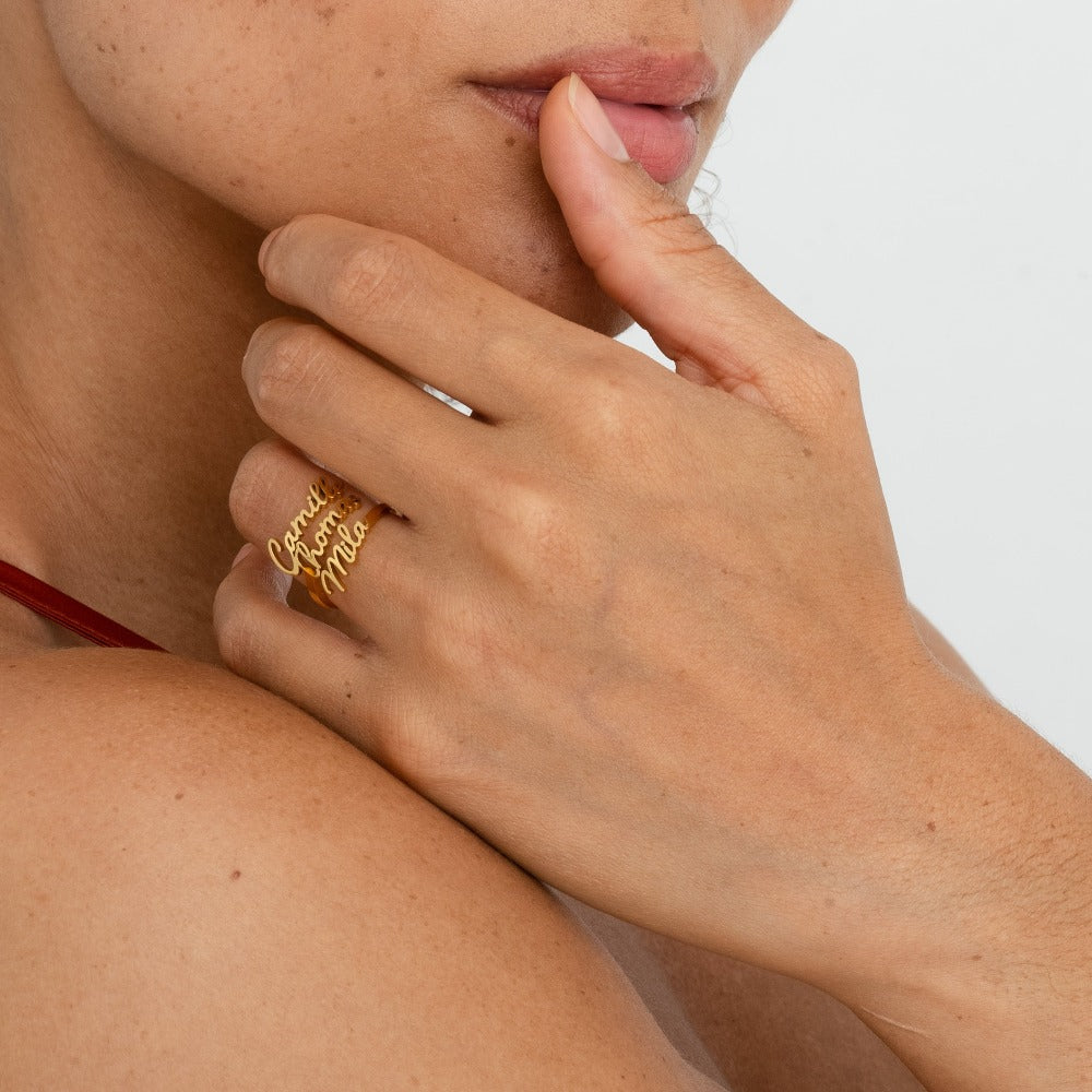 Gepersonaliseerde ring met 1 tot 4 gegraveerde voornamen 